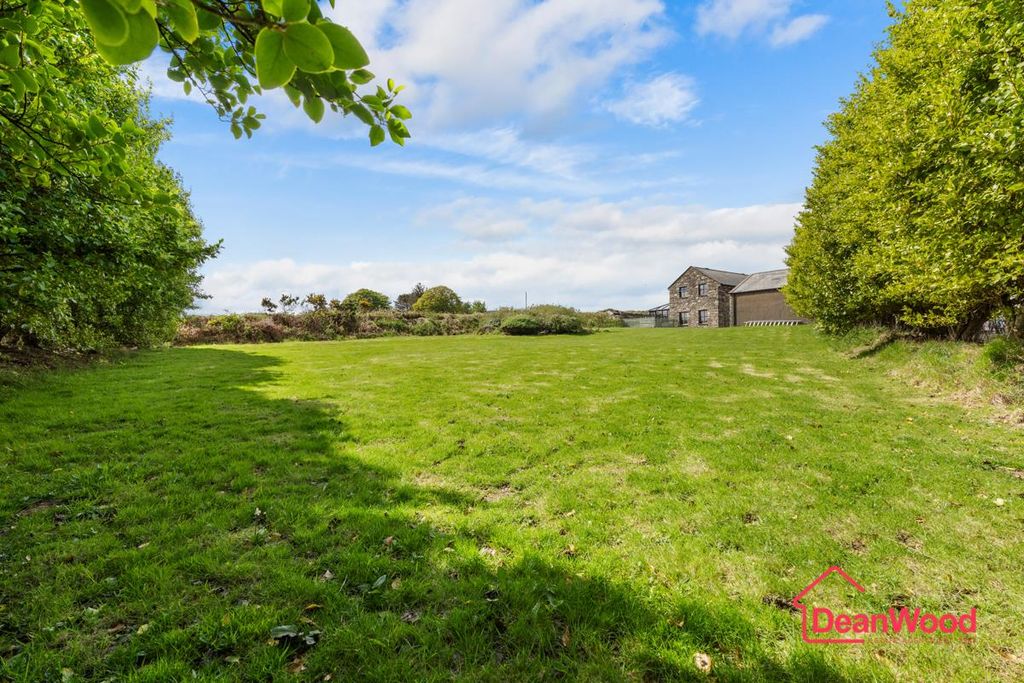 Property photo 3 of 52 3.Jpg