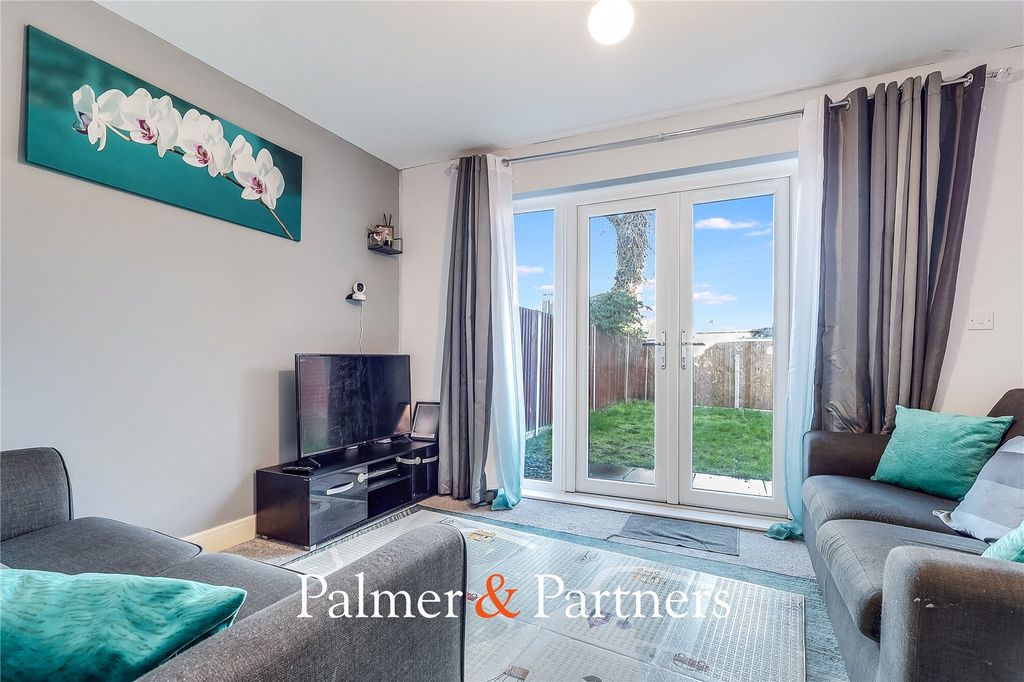 Property photo 3 of 17 Picture No. 15