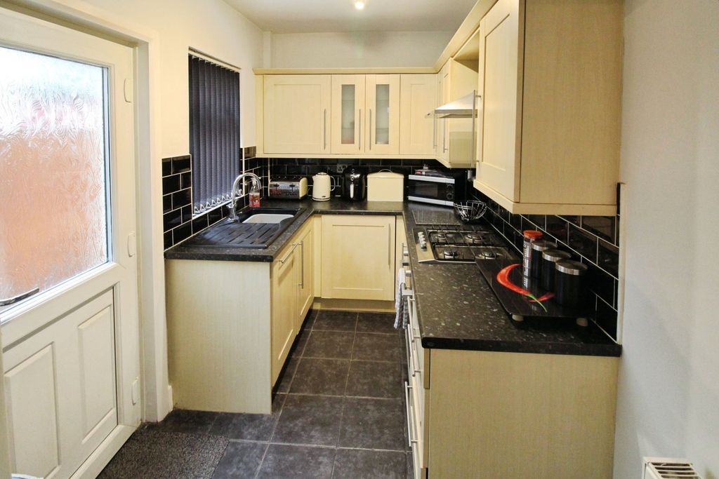 Property photo 2 of 9 Picture No. 02