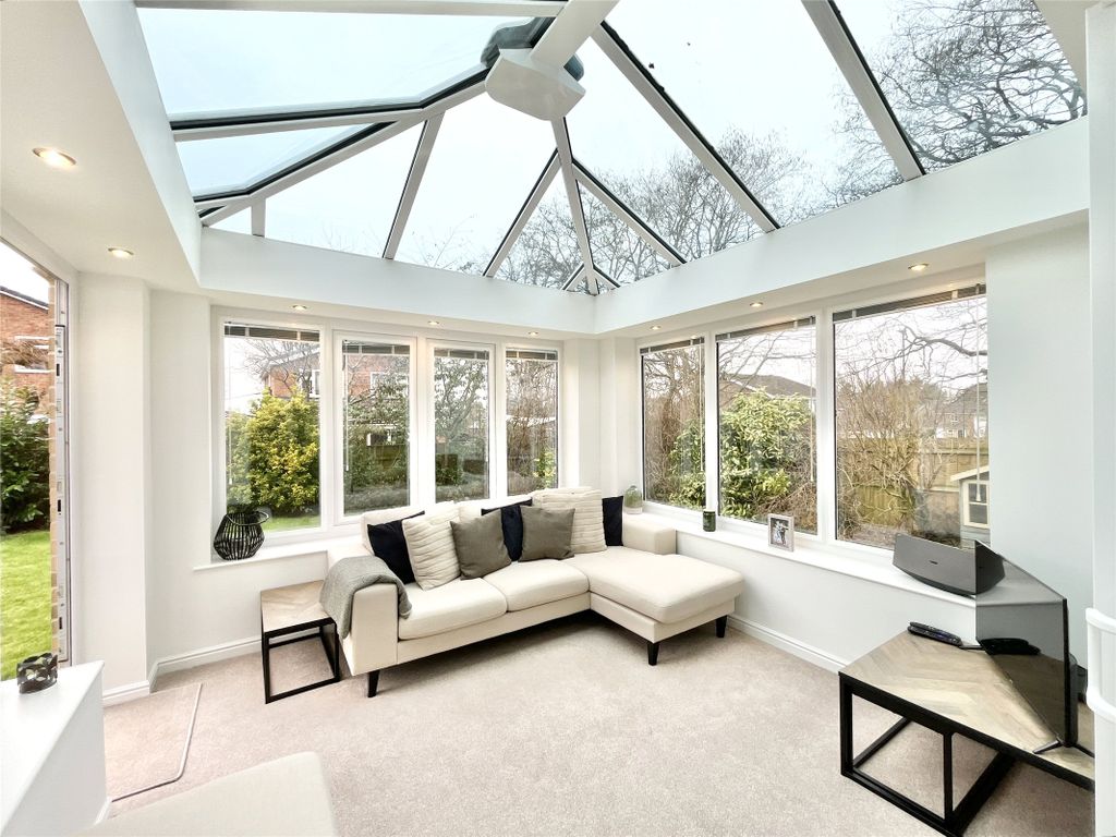 Property photo 2 of 36 Conservatory