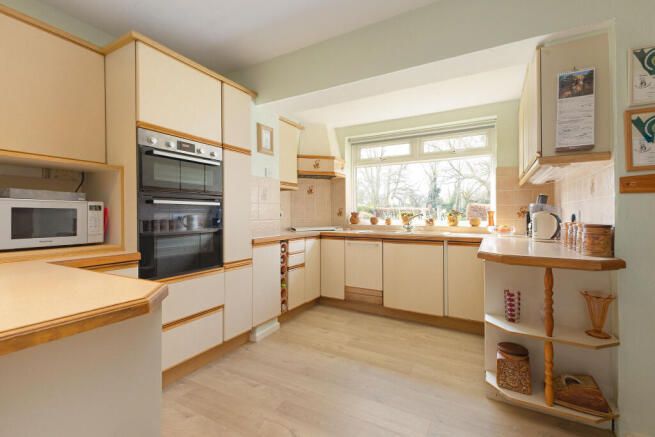 Property photo 3 of 18