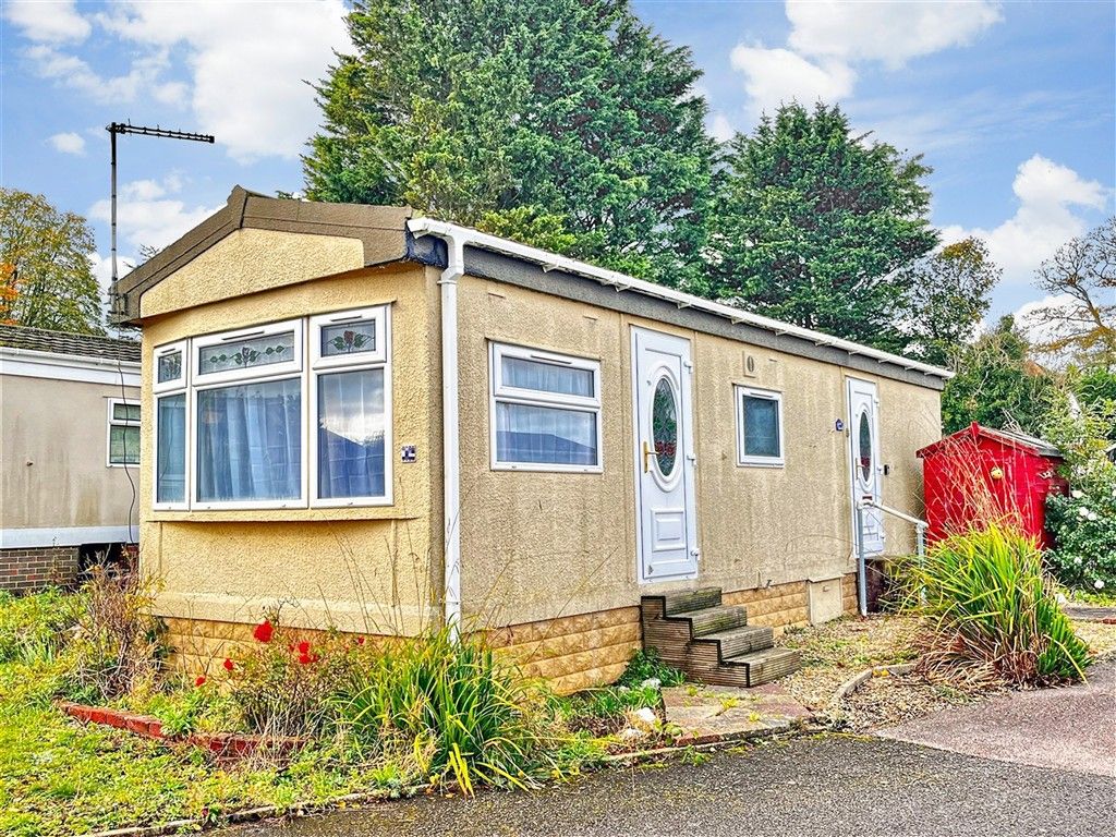 Property photo 1 of 8 Front.