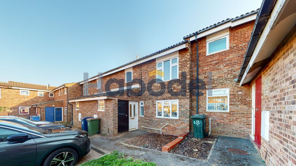 Property photo 1 of 8