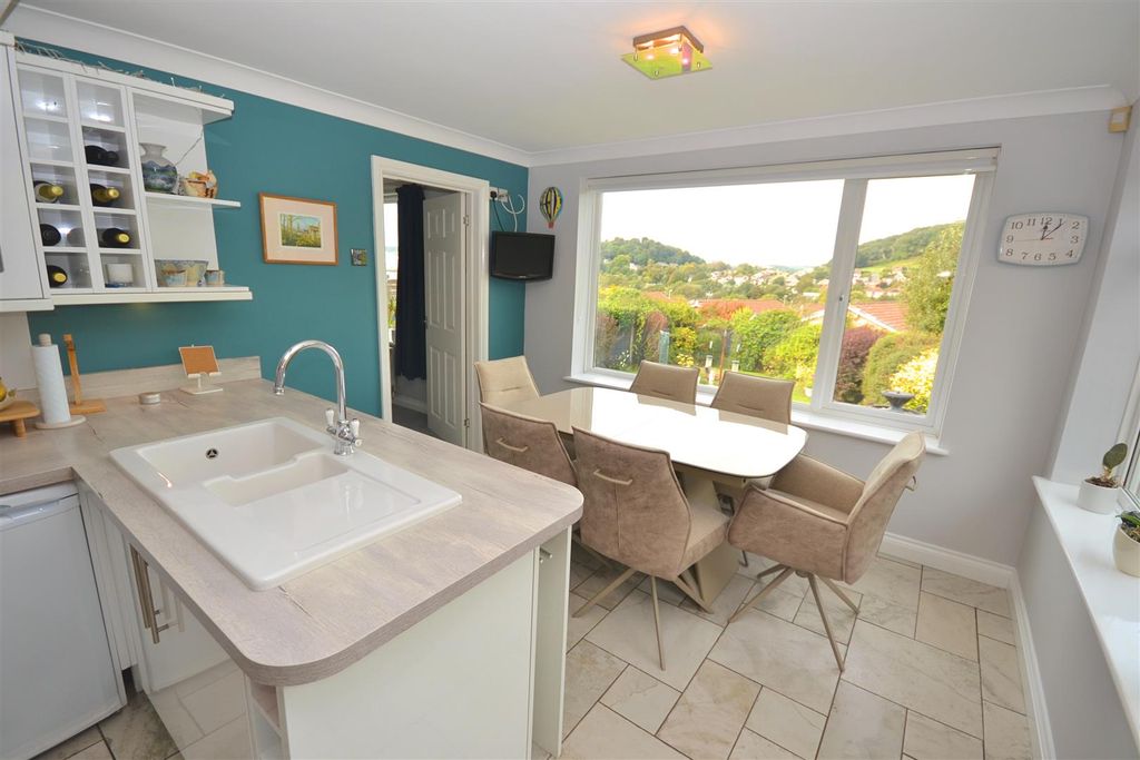 Property photo 3 of 24 0006.Png