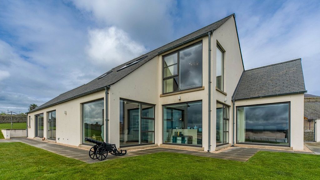 Property photo 1 of 17 Rear Elevation