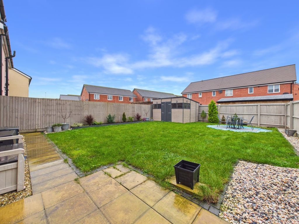 Property photo 2 of 23