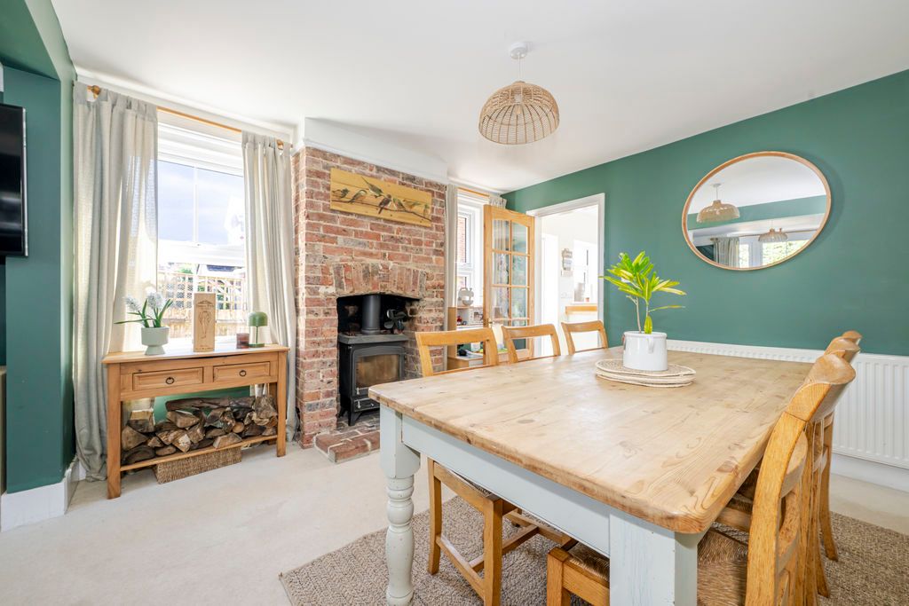 Property photo 3 of 17 Photo 7