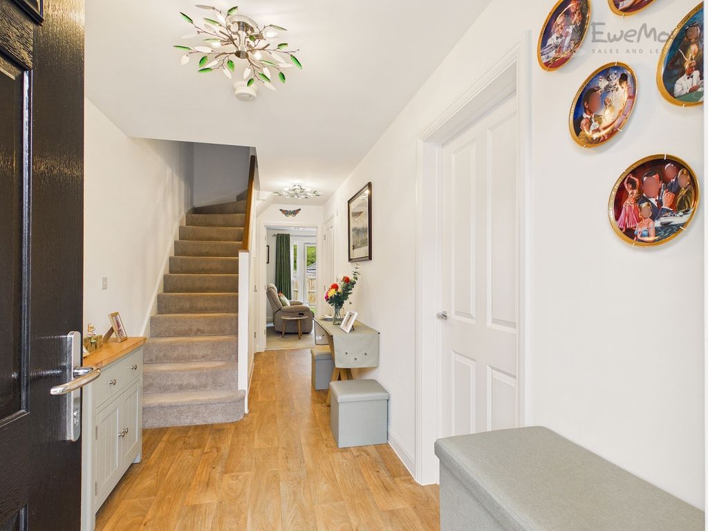 Property photo 2 of 13 Ewemove Tiverton - Moore Drive