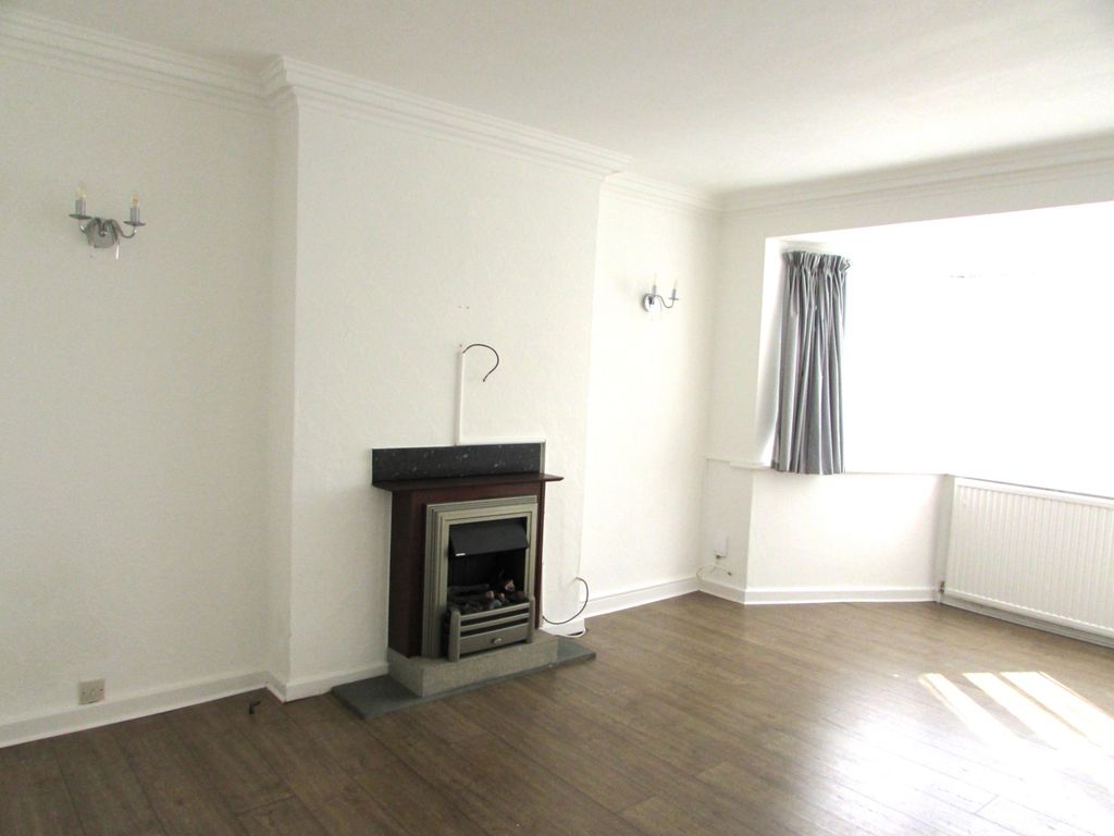 Property photo 3 of 12 Gallery