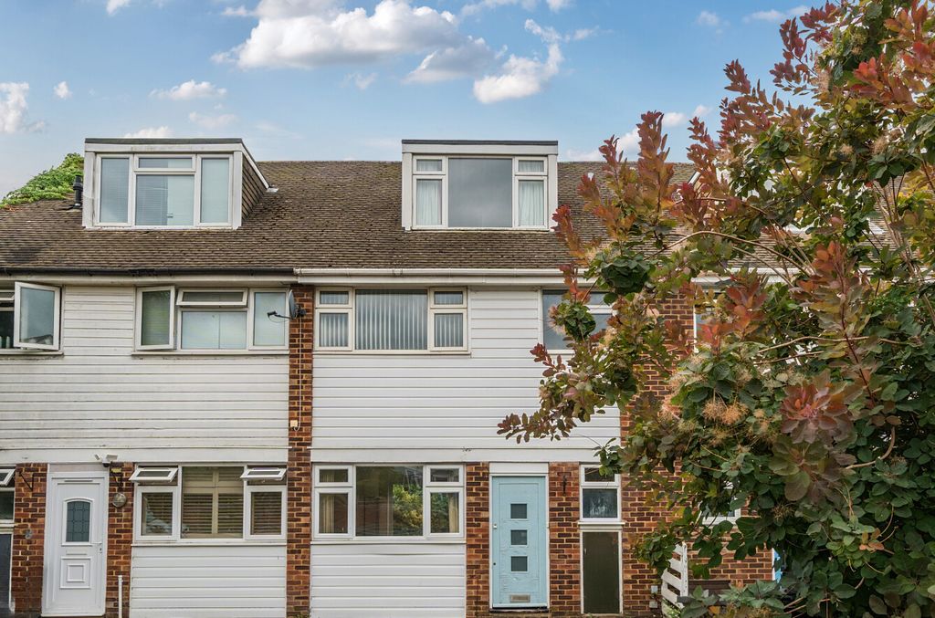 Property photo 1 of 20 1497411-19-6A5F9E...