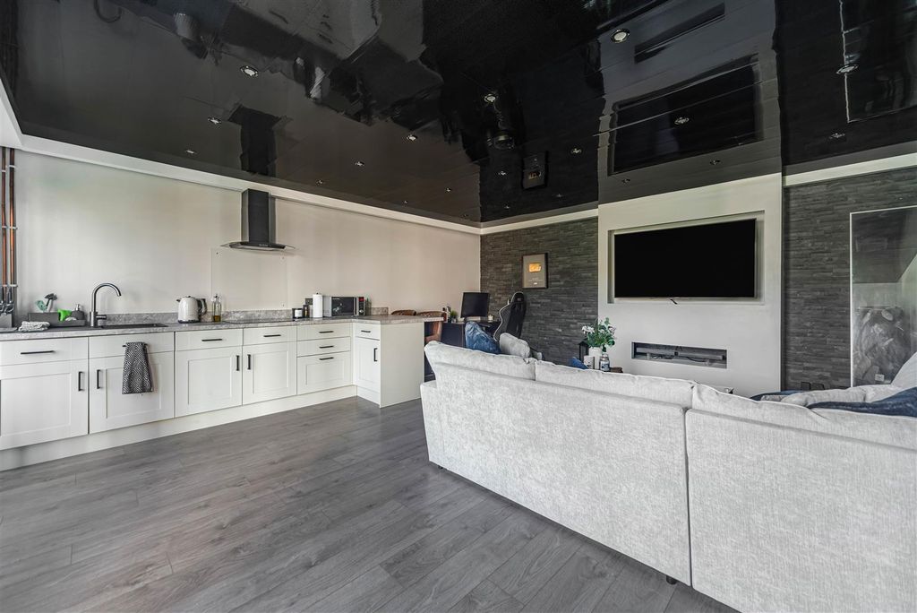 Additional image 21 of 5 bed detached house for saleHampton Dene Road, Hereford HR1