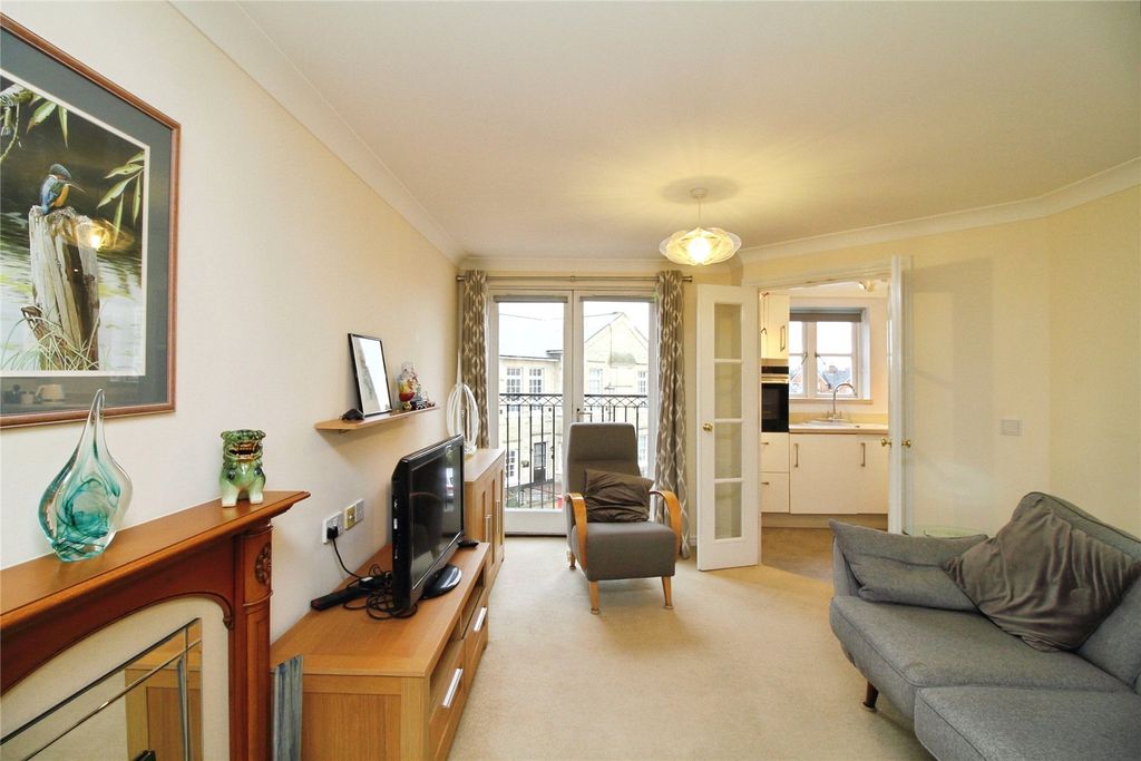 Property photo 2 of 13 Living Room