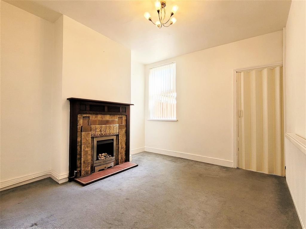Property photo 3 of 8 Picture No. 04