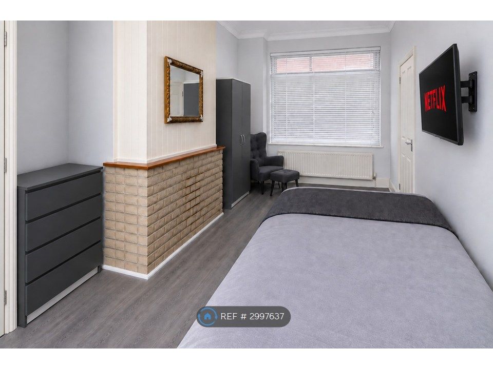 Property photo 1 of 4