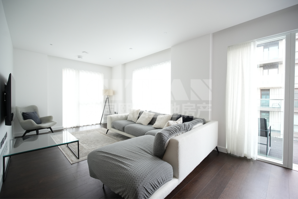 Property photo 1 of 25