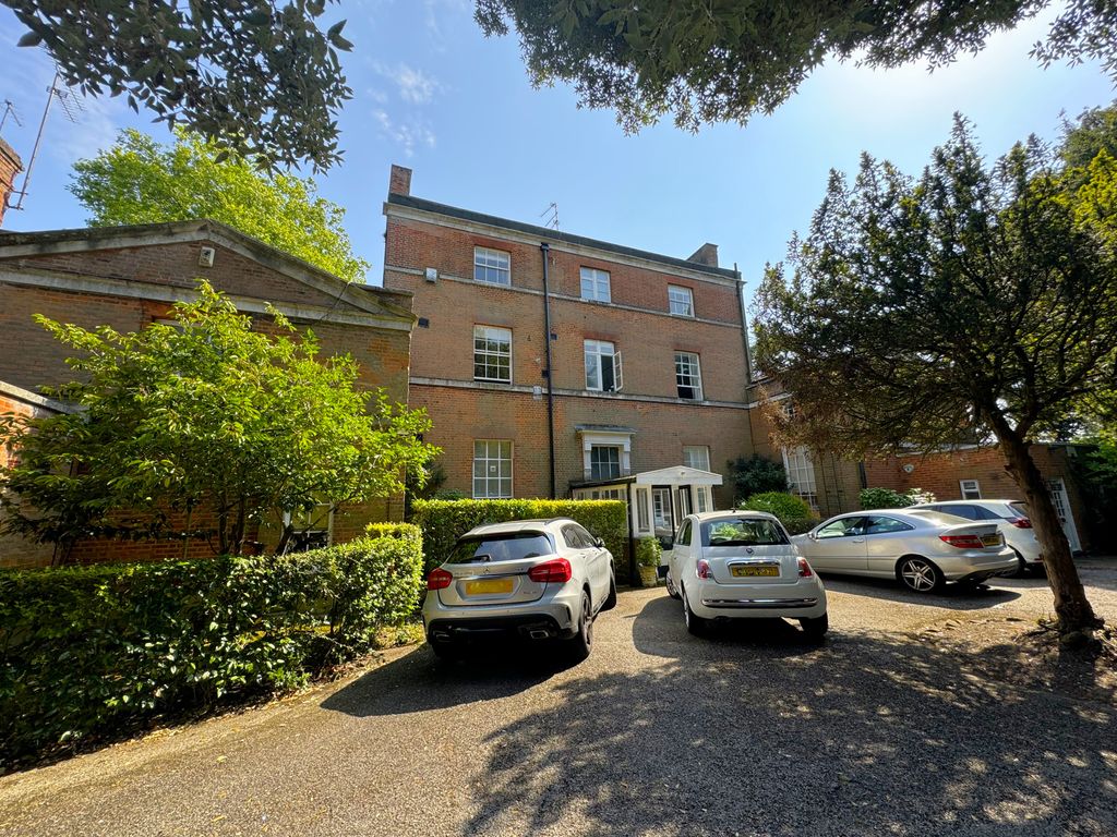 Property photo 1 of 23