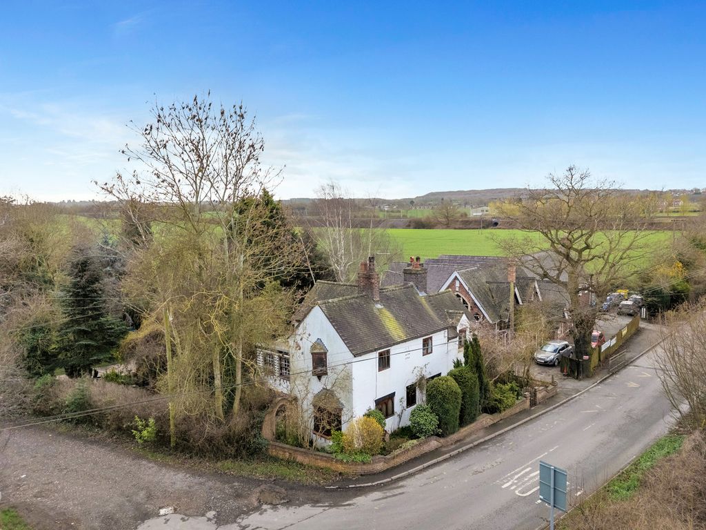 Property photo 2 of 47