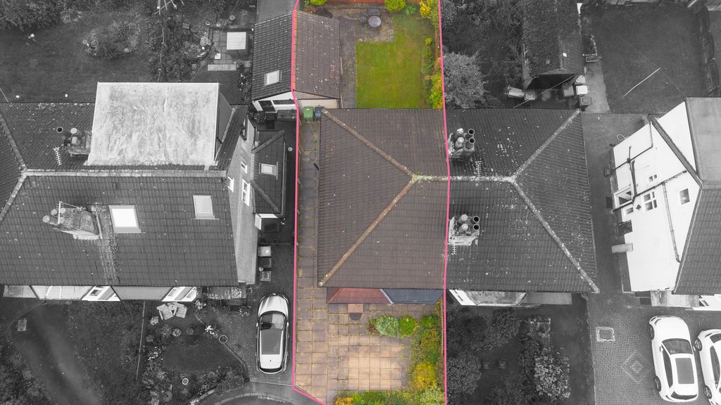 Property photo 3 of 26 12Stmargaretsavenue2