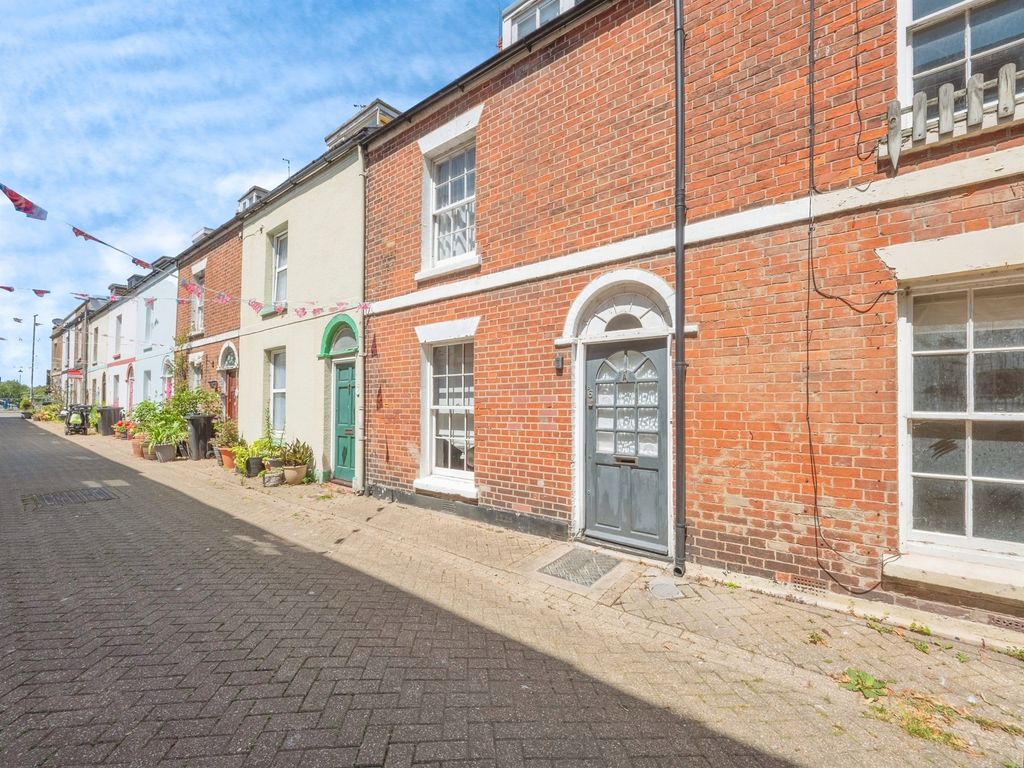 Property photo 3 of 11