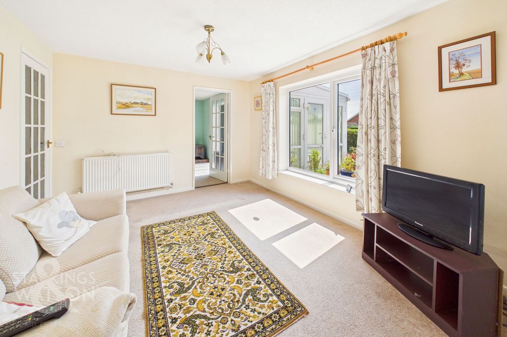 Property photo 2 of 19