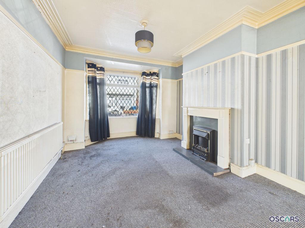 Property photo 3 of 11 Photo 7