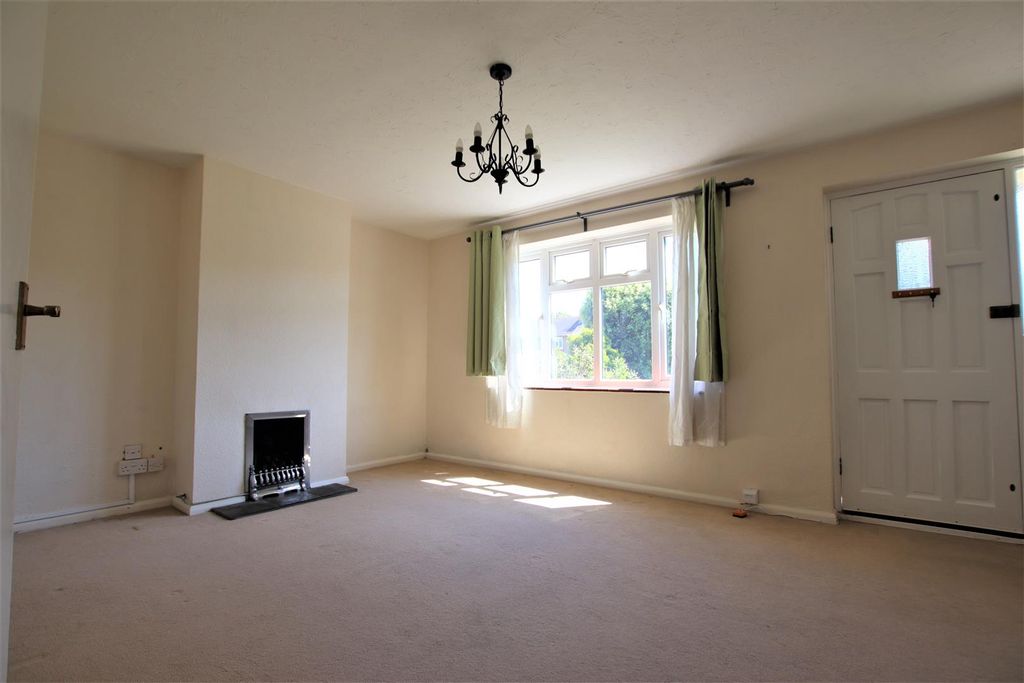 Property photo 3 of 6