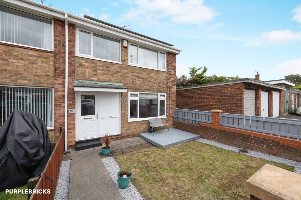 Property photo 1 of 28