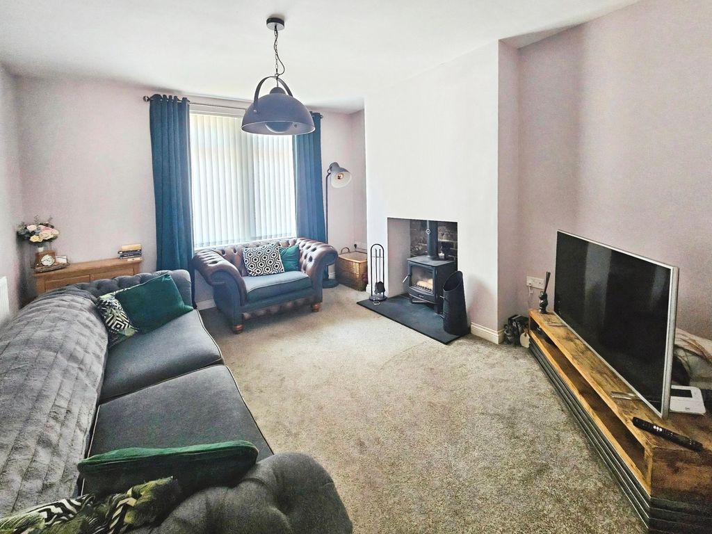 Property photo 3 of 12 Photo 11