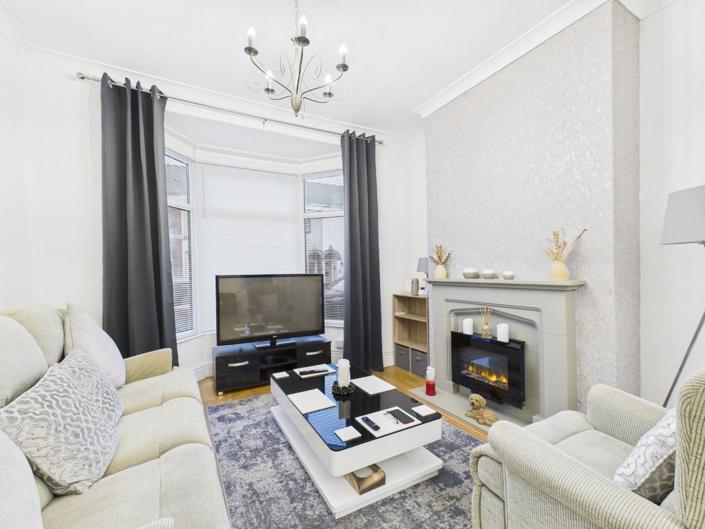 Property photo 2 of 10 4844956