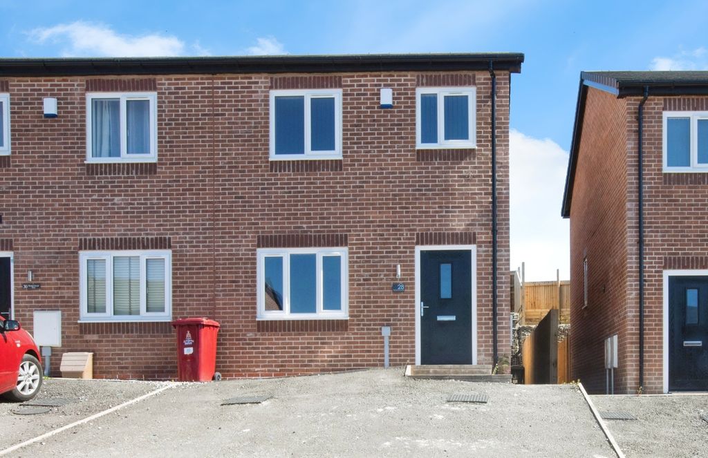 Property photo 1 of 16 External