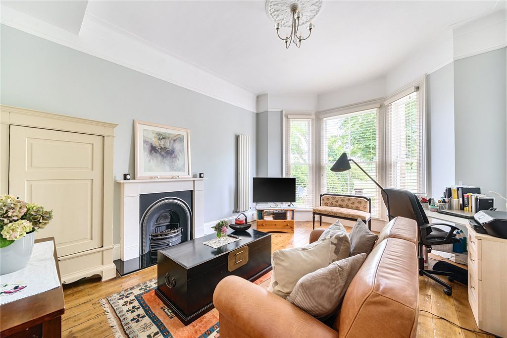 Property photo 2 of 16 Picture No. 04