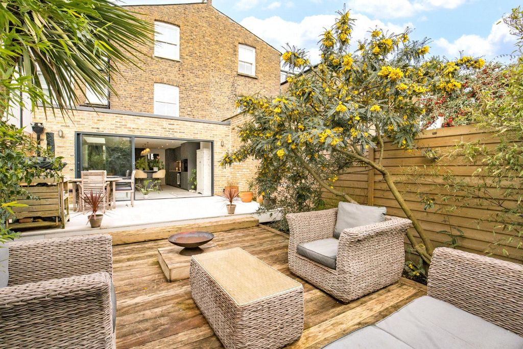 Property photo 1 of 18 Picture No. 03