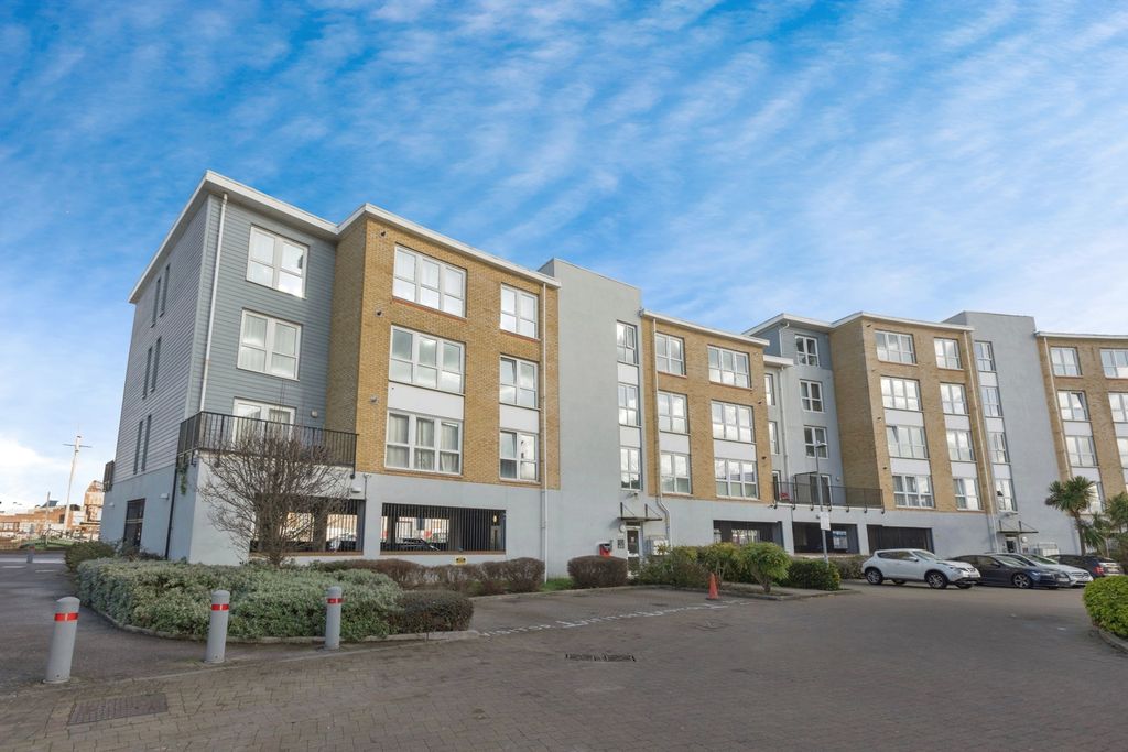 Property photo 1 of 12 Front