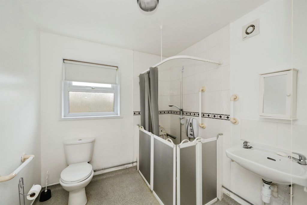 Property photo 3 of 23