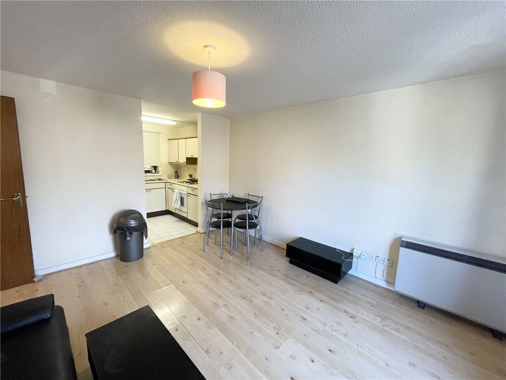 Property photo 3 of 6 Picture No. 03