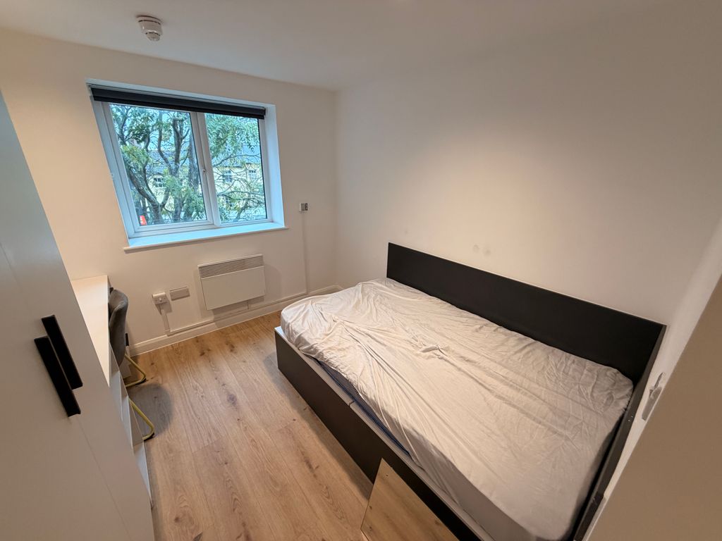 Property photo 2 of 12 Image