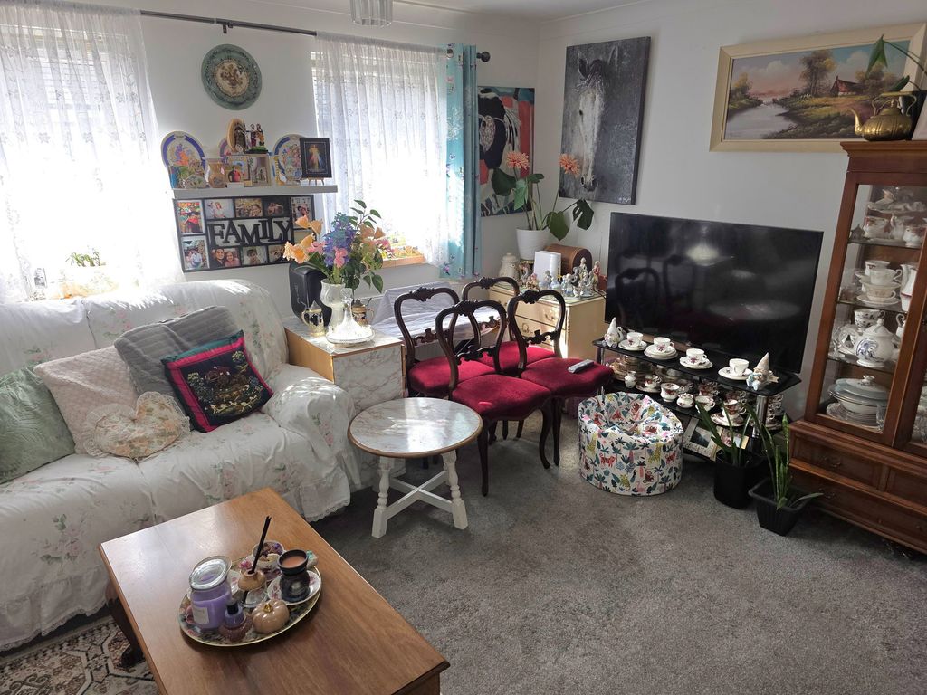 Property photo 3 of 7