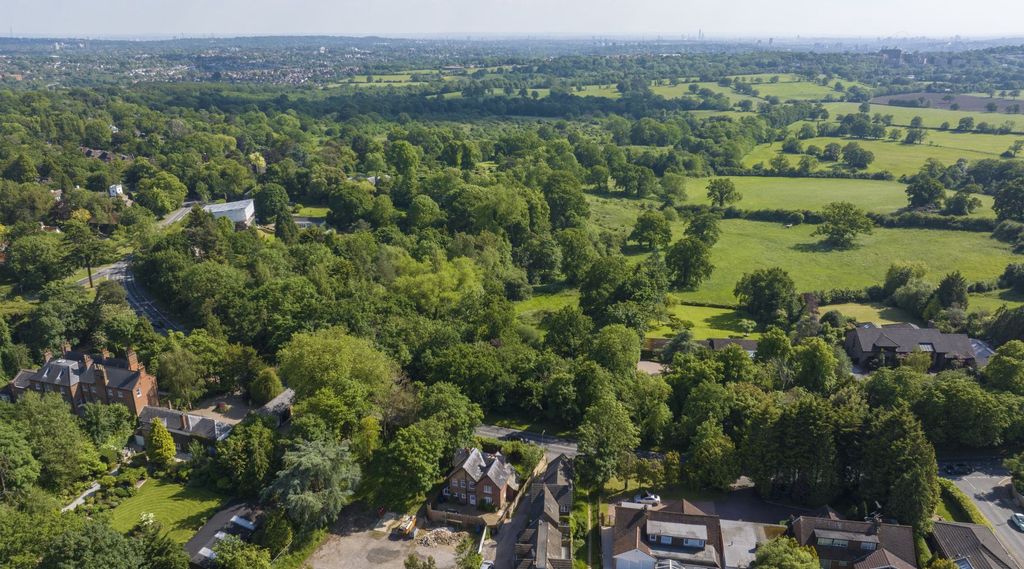 Property photo 2 of 5 Photo 2