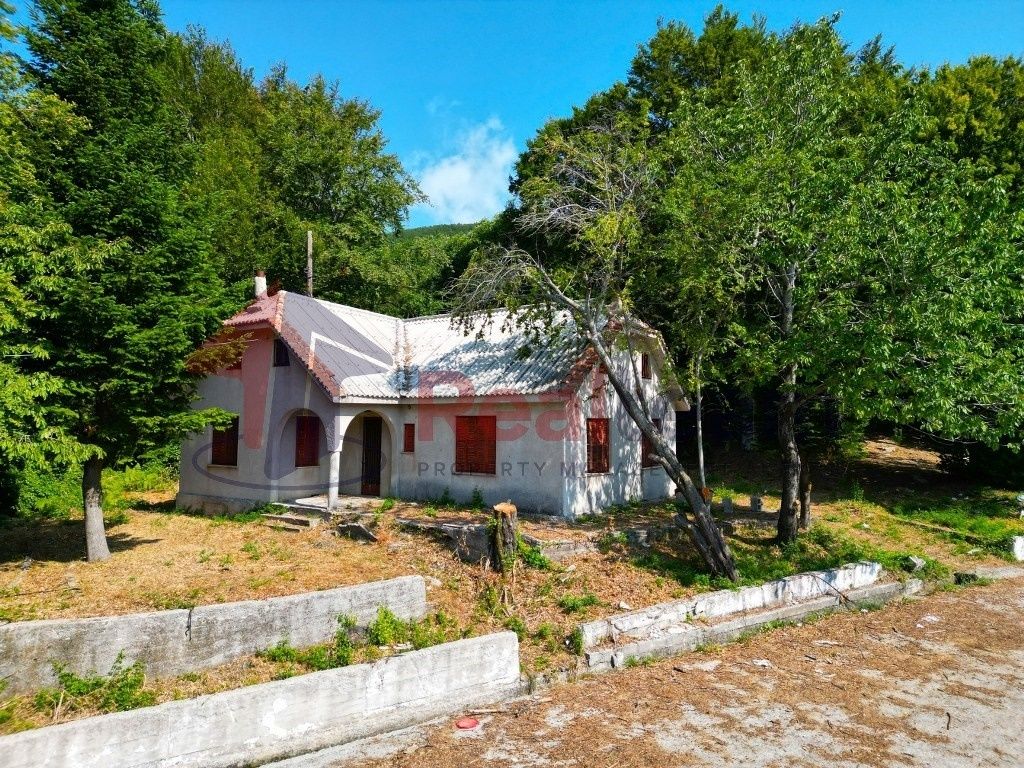 Property photo 1 of 25