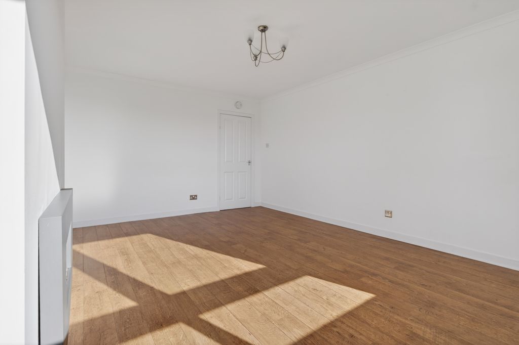 Additional image 10 of 2 bed flat for sale48/3, North Gyle Grove, Corstorphine, Edinburgh EH12