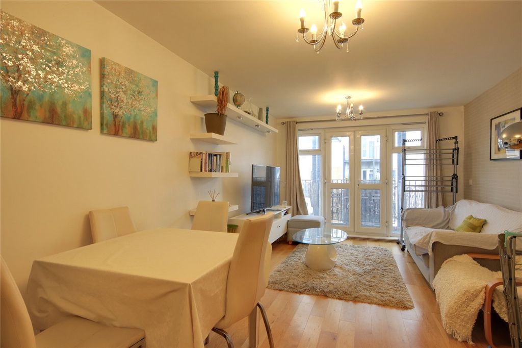 Property photo 2 of 18 Picture No. 04