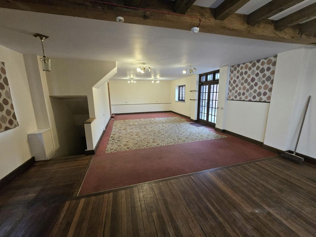 Property photo 2 of 12 20251111_085416_Resized.Jpg