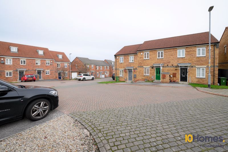 Property photo 1 of 16 Photo 3