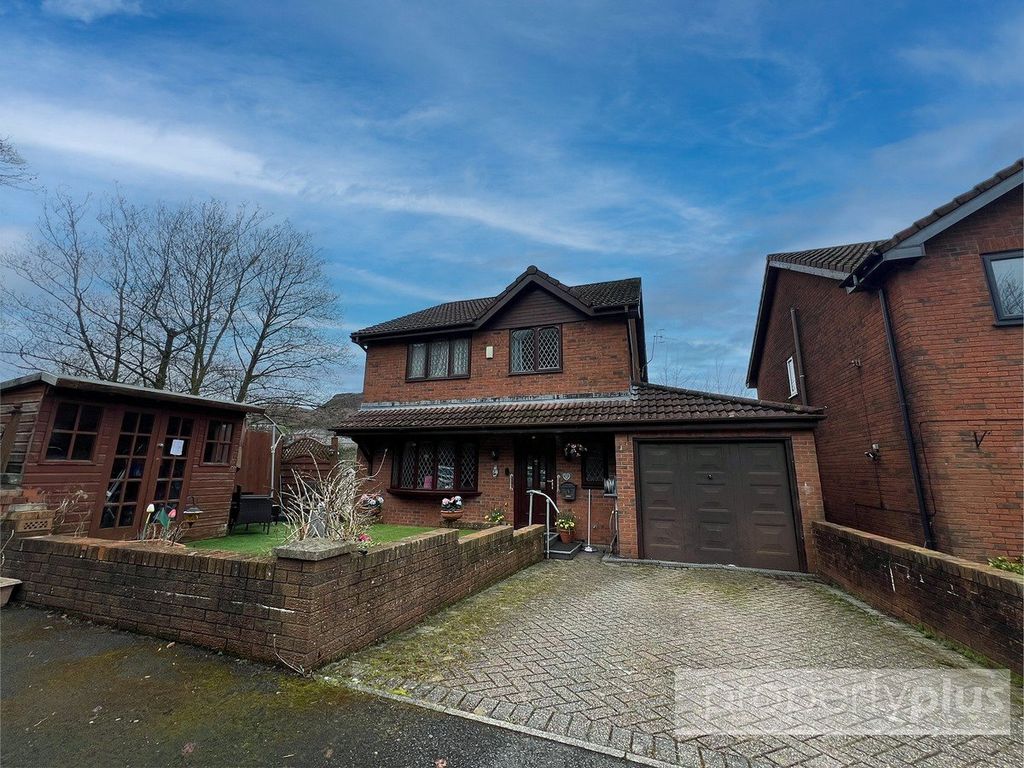 Property photo 3 of 31 Picture No. 27