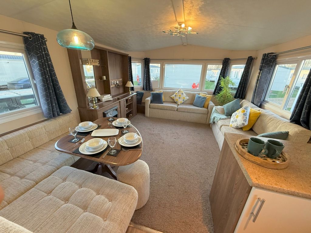 Property photo 1 of 6 4702900