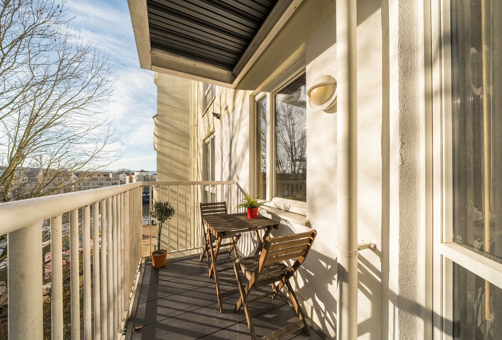 Property photo 1 of 13 1383704-7-6920476...