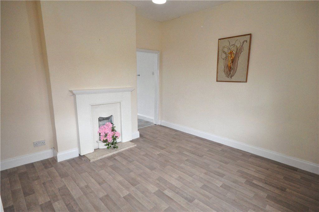 Property photo 2 of 15 Picture No. 01