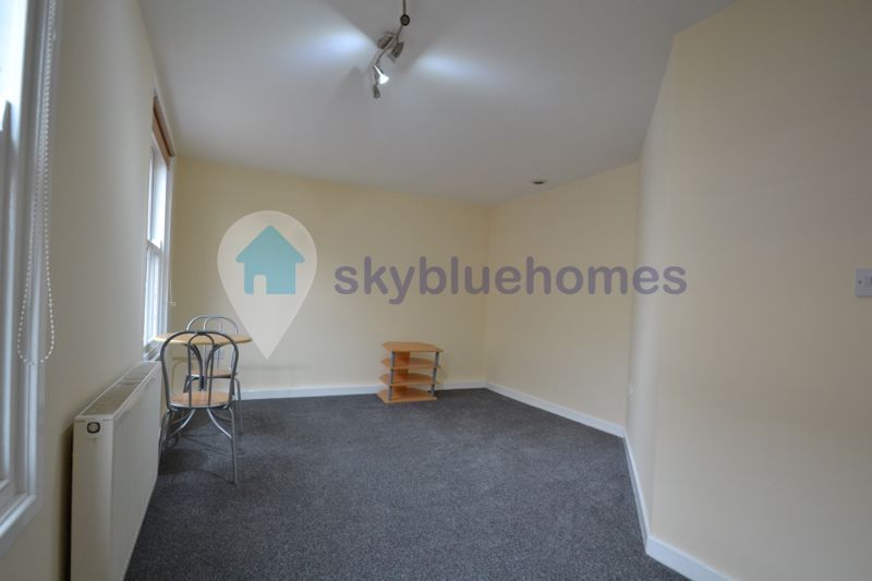 Property photo 1 of 6 Photo 7