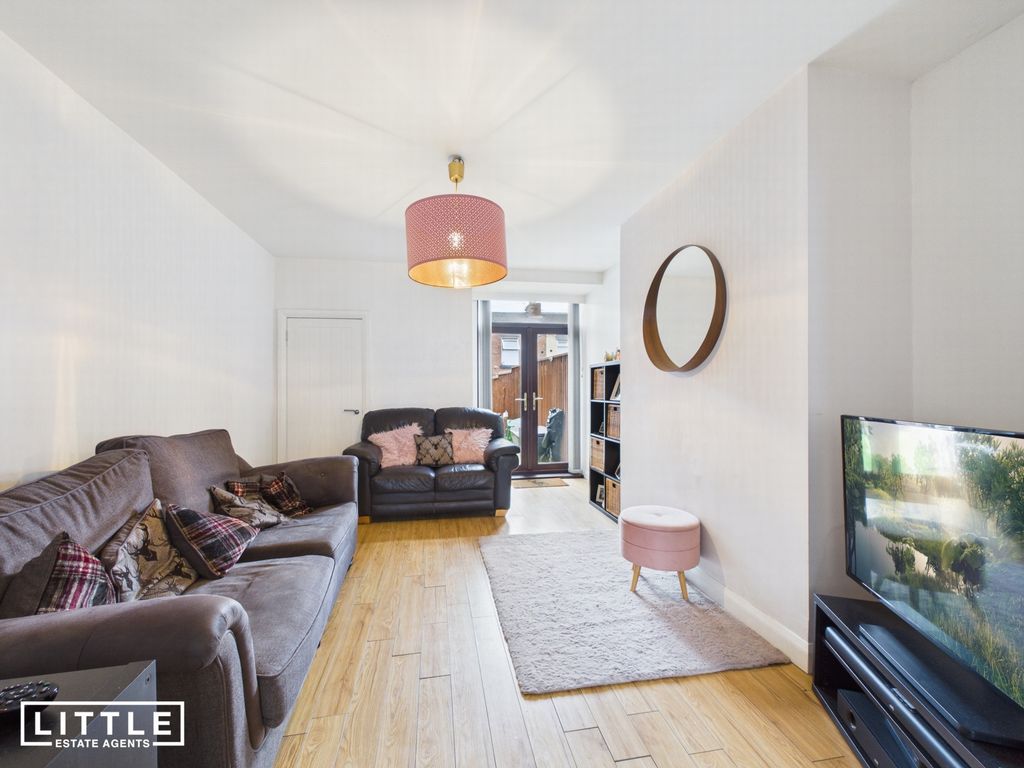 Property photo 2 of 23 Photo 17