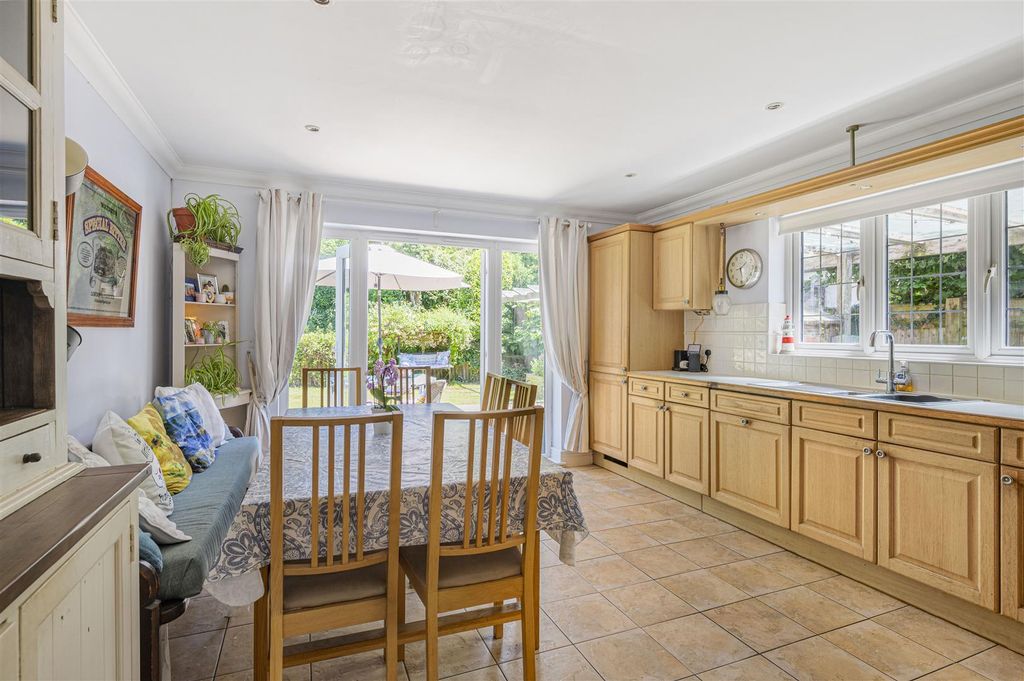 Property photo 2 of 34 Kitchen
